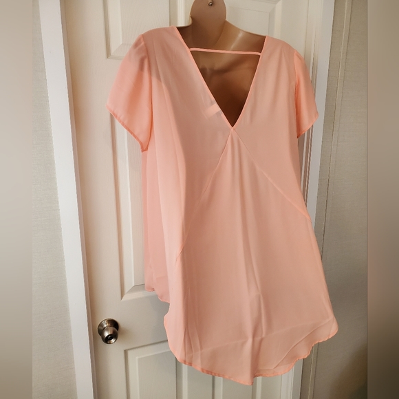 Torrid Hi-Lo Flowing Blouse - Picture 5 of 12